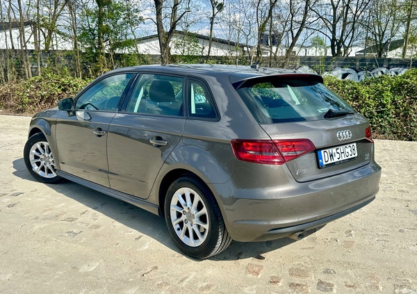 Audi A3 cena 34800 przebieg: 300000, rok produkcji 2014 z Wrocław małe 704